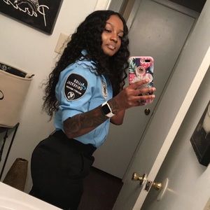 Meet your Posher, Jania